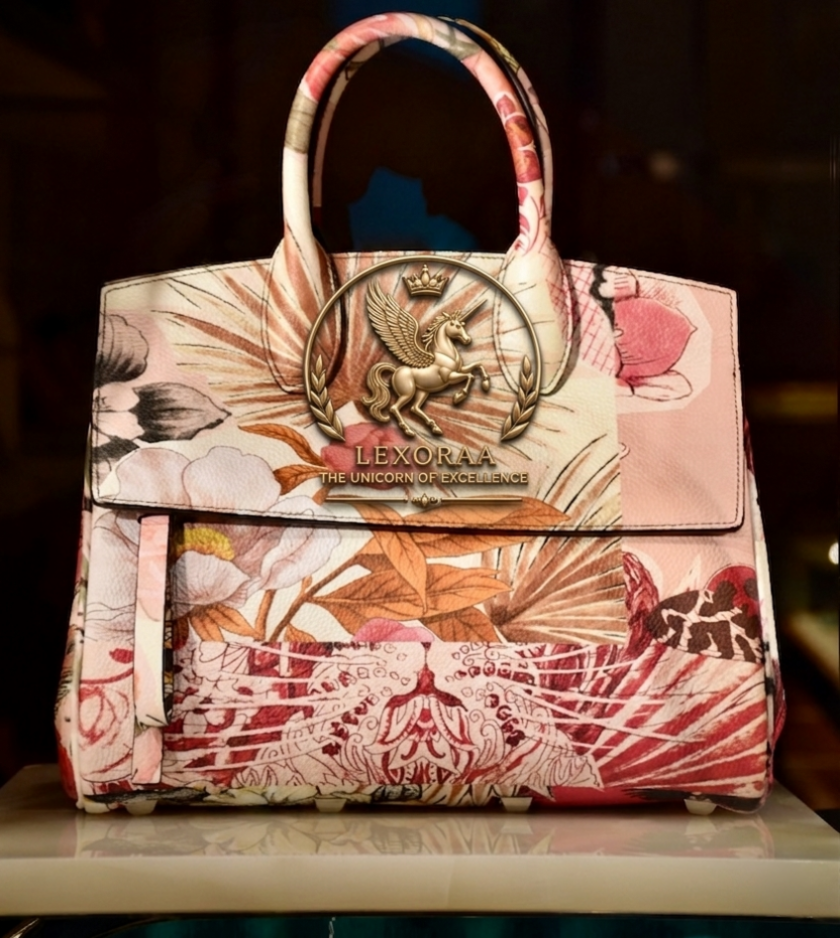 the monarch envelope crossbody the monarch envelope crossbody